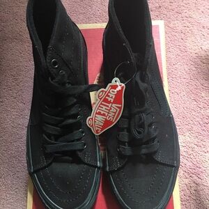 Mens The Wall Sk8 Hi Tapered.Canvas Black Size 7New with Box.